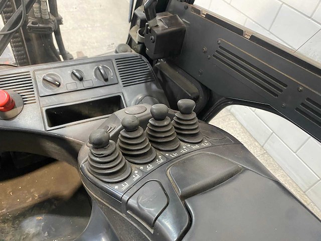 Linde - 2018 - e35l - vorkheftruck - side-shift - vorkensteller - afbeelding 2 van  20