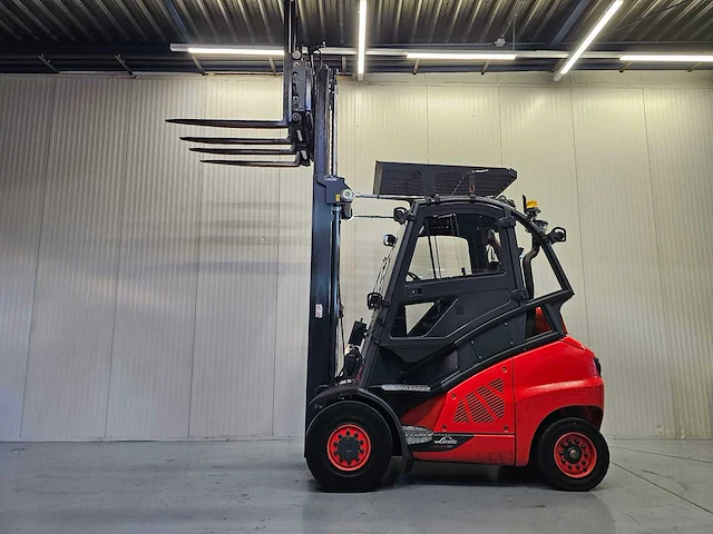 Linde - 2018 - h45t-02 - 6.13m triplex, free-lift, vorkversteller, side-shift, dichte cabine - vorkheftruck - afbeelding 2 van  25