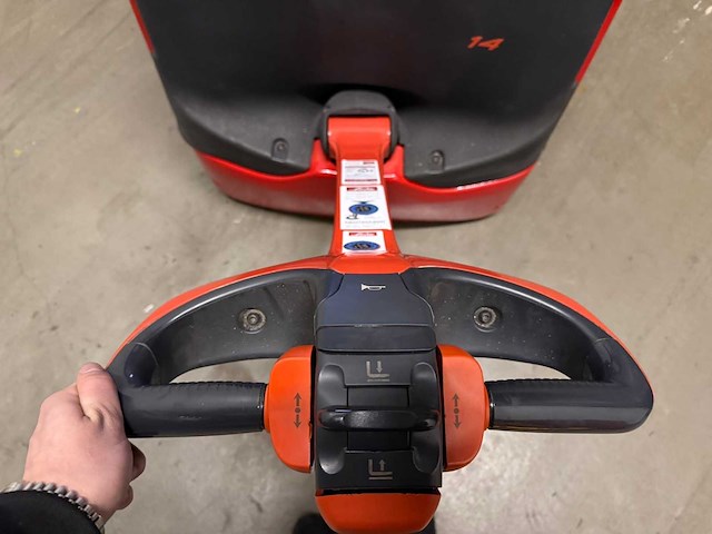 Linde - 2018 - l14 - meeneemheftruck - afbeelding 10 van  16