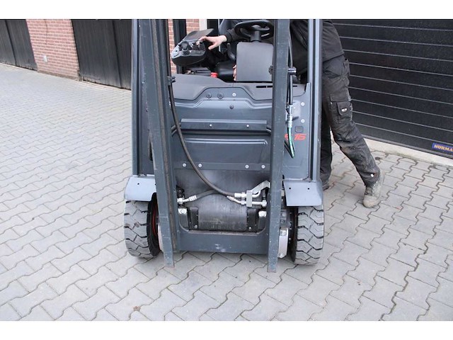 Linde - 2019 - e16 - 4.62m triplex, reachlepels, free-lift, vorkensteller, side-shift - vorkheftruck - afbeelding 10 van  17