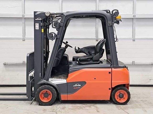 Linde - 2019 - e20pl-02 - 4.1m triplex, free-lift, side-shift - vorkheftruck - afbeelding 2 van  8