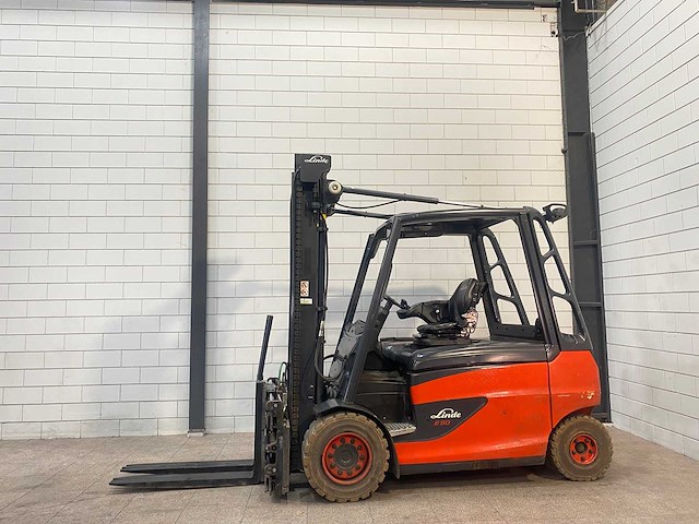 Linde - 2019 - e50hl-01 - vorkheftruck - afbeelding 1 van  14