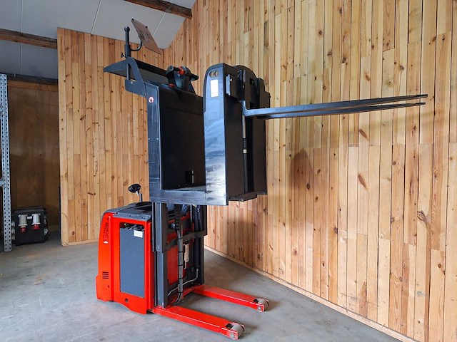 Linde - 2019 - v08-02 - stapelaar - afbeelding 11 van  13