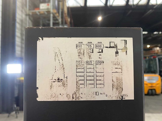 Linde - 2019 - v10-02 - orderpicker - afbeelding 3 van  13