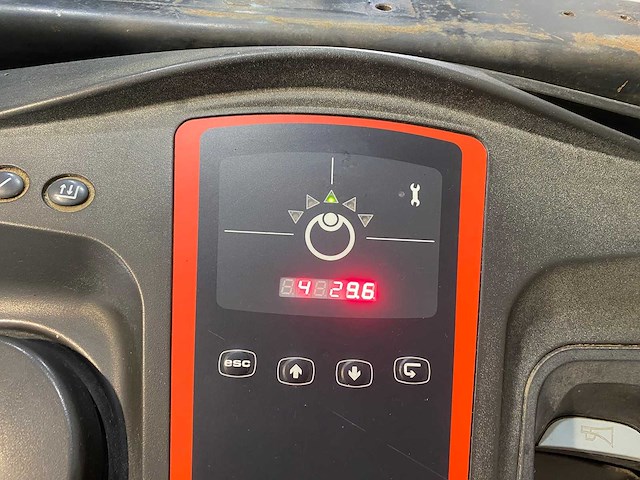 Linde - 2019 - v10-02 - orderpicker - afbeelding 7 van  8