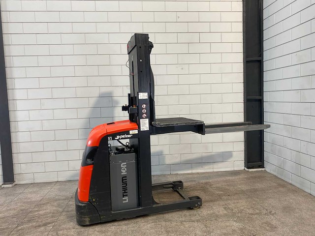 Linde - 2019 - v10-02 - orderpicker - afbeelding 6 van  10