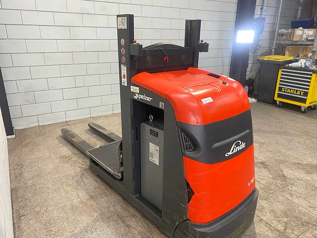 Linde - 2019 - v10-02 - orderpicker - afbeelding 5 van  10