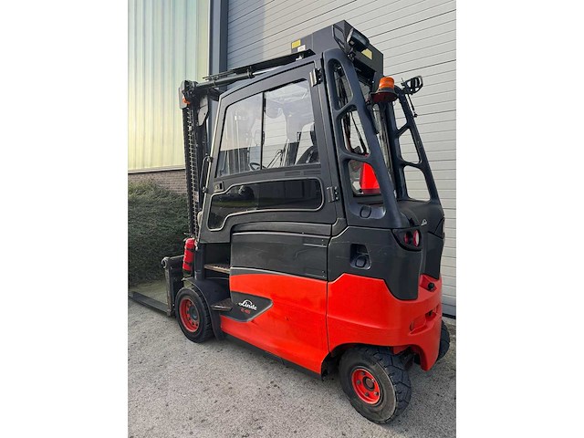 Linde - 2020 - e-45-hl-01-600 - vorkversteller, side-shift - vorkheftruck - afbeelding 12 van  15