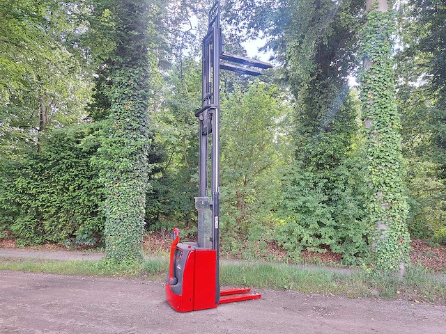 Linde - 2021 - l14 - stapelaar - afbeelding 4 van  10