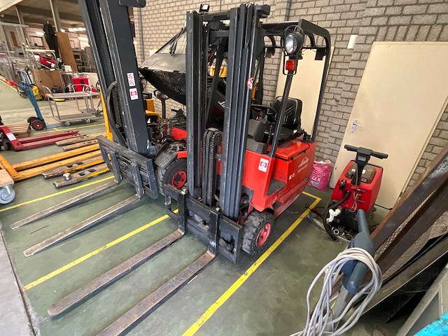 Linde - e15c - vorkheftruck - afbeelding 1 van  3