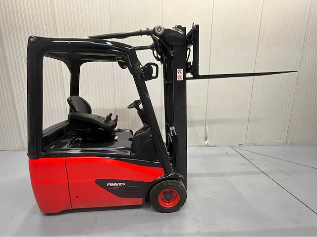 Linde - e16 evo vorkheftruck 2021 triplex - freelift - sideshift - 5110 uur - 1600kg - multifunctioneel dashboard - afbeelding 10 van  27