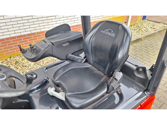 Linde - e16 p-02 - vorkheftruck triplex - free-lift - side-shift - afbeelding 9 van  13