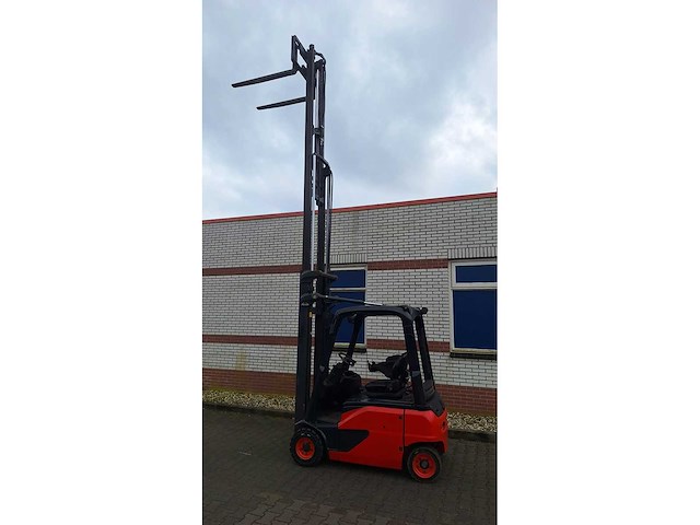 Linde - e16 p-02 - vorkheftruck triplex - free-lift - side-shift - afbeelding 12 van  13