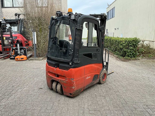 Linde - e16c-01 - forklift trucks - 2011 - afbeelding 8 van  12