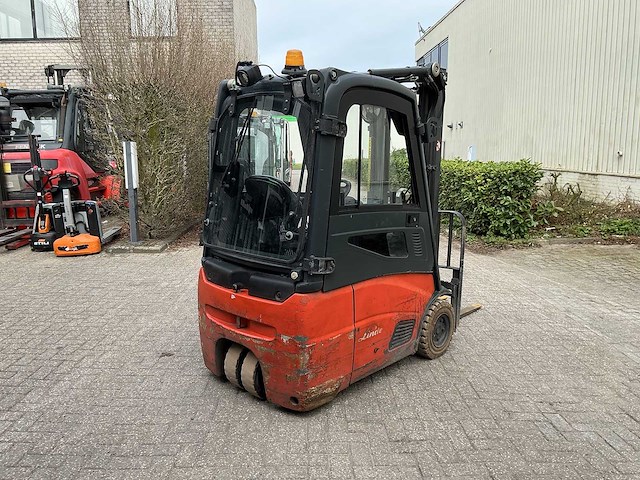 Linde - e16c-01 - forklift trucks - 2011 - afbeelding 8 van  12