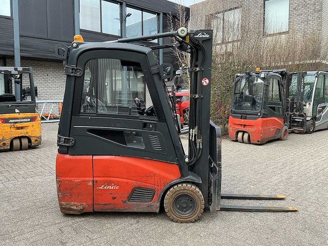 Linde - e16c-01 - forklift trucks - 2011 - afbeelding 9 van  12