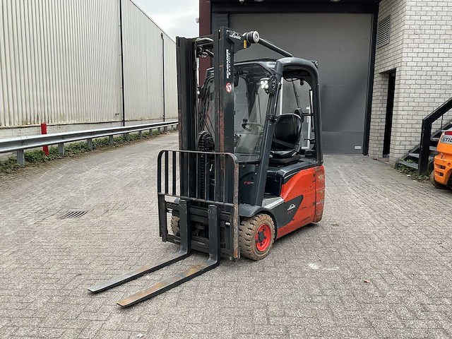 Linde - e16c-02 - forklift trucks - 2014 - afbeelding 1 van  11