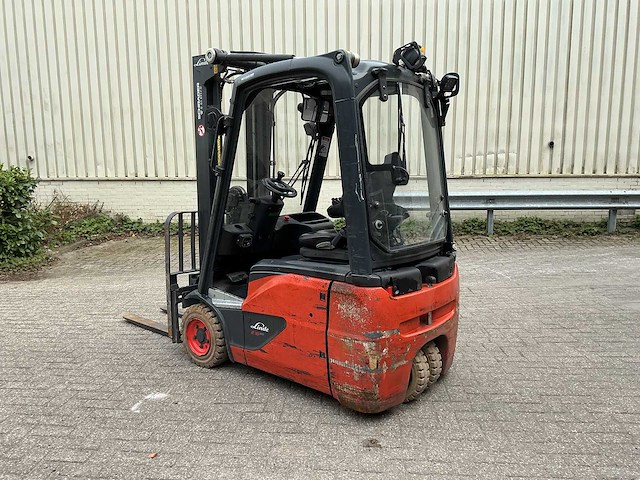 Linde - e16c-02 - forklift trucks - 2014 - afbeelding 6 van  11