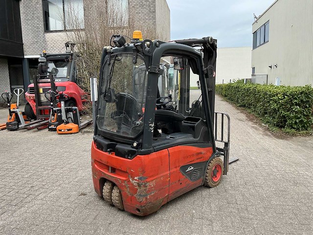 Linde - e16c-02 - forklift trucks - 2014 - afbeelding 9 van  11