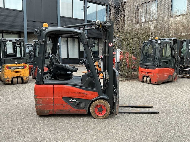 Linde - e16c-02 - forklift trucks - 2014 - afbeelding 10 van  11