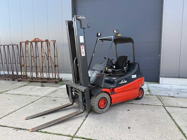Linde - e25-03 - heftruck - afbeelding 1 van  18