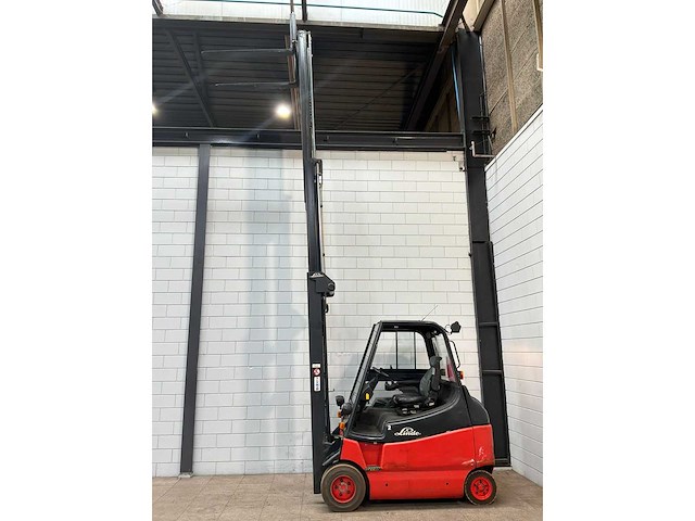 Linde - e30 - 6.6m triplex - vorkheftruck - afbeelding 15 van  20