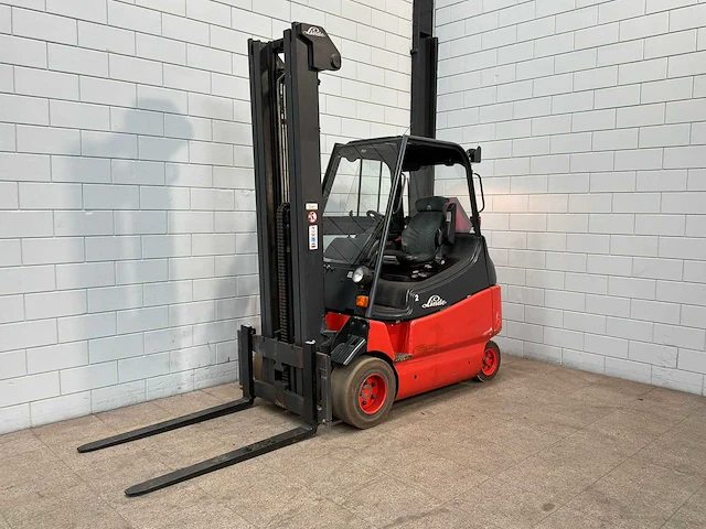 Linde - e30 - 6.6m triplex - vorkheftruck - afbeelding 1 van  20