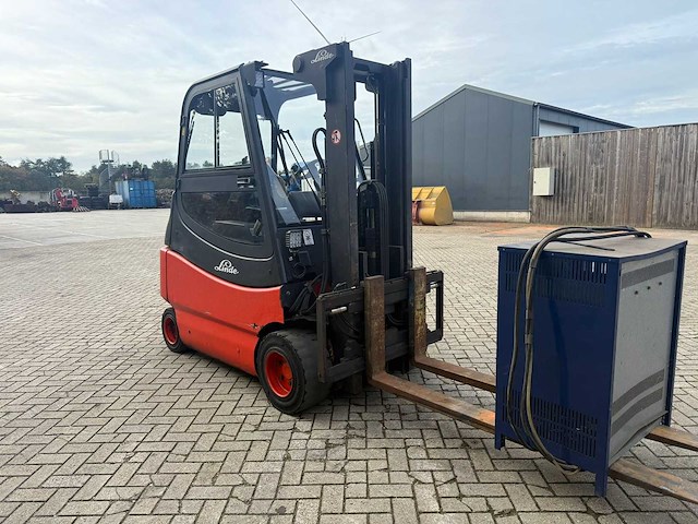 Linde - e30 - vorkheftruck - afbeelding 10 van  12