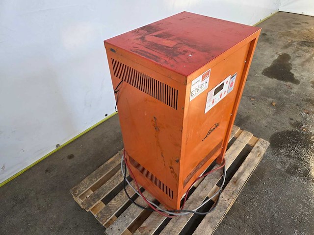 Linde - fw100 t48/100 48v 100 a - acculader - afbeelding 7 van  7