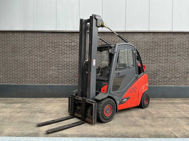 Linde - h-30-t-02 (393) - forklift trucks - 2014 - afbeelding 1 van  3