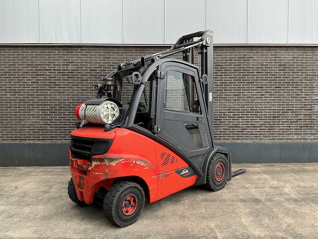 Linde - h-30-t-02 (393) - forklift trucks - 2014 - afbeelding 2 van  3