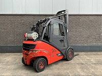 Linde - h-30-t-02 (393) - forklift trucks - 2014 - afbeelding 2 van  3