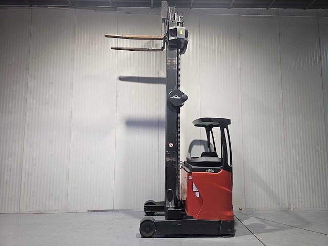 Linde - r14hd-01 - reach truck triplex - sideshift - freelift - afbeelding 13 van  15