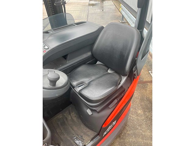 Linde - r20g-01 - reach forklift - 2015 - afbeelding 7 van  10