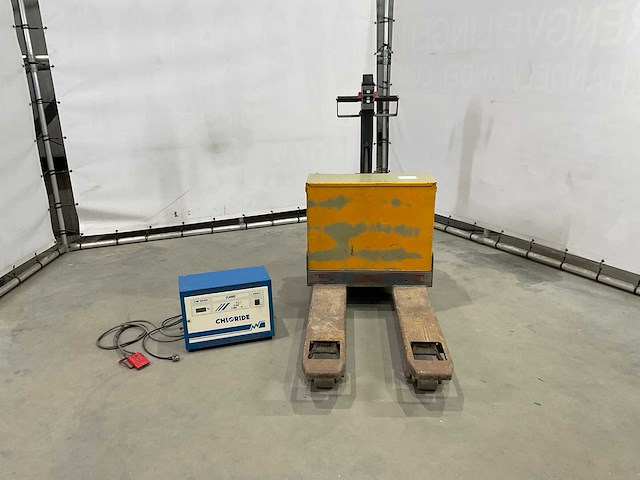 Linde - t30 - elektrische palletwagen - afbeelding 5 van  10