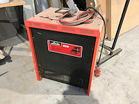 Linde acculader - afbeelding 1 van  3