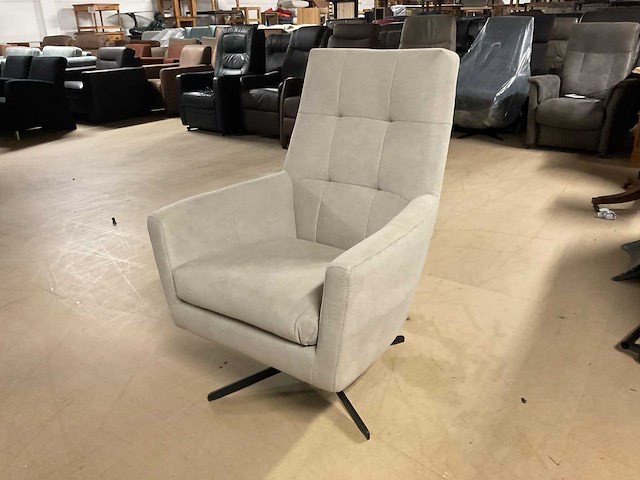 Linde draaibare fauteuil - afbeelding 1 van  7