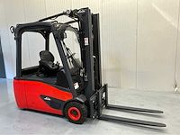 Linde e16-02 vorkheftruck - triplex - freelift - sideshift - 4361 uur- acculader - afbeelding 2 van  17