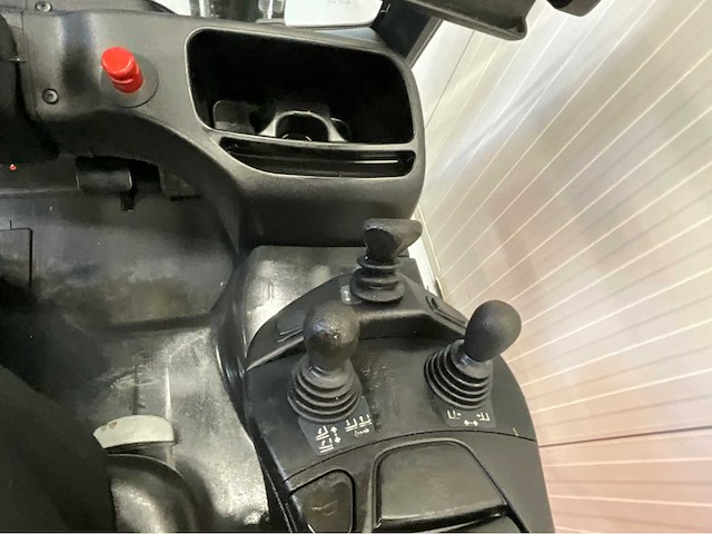 Linde e16c-02 - vorkheftruck - triplex - freelift - sideshift - 2019 - 5714 uur - afbeelding 3 van  19