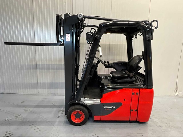 Linde e16c-02 - vorkheftruck - triplex - freelift - sideshift - 2019 - 5714 uur - afbeelding 12 van  19