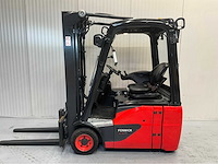 Linde e16c-02 - vorkheftruck - triplex - freelift - sideshift - 2019 - 5714 uur - afbeelding 13 van  19