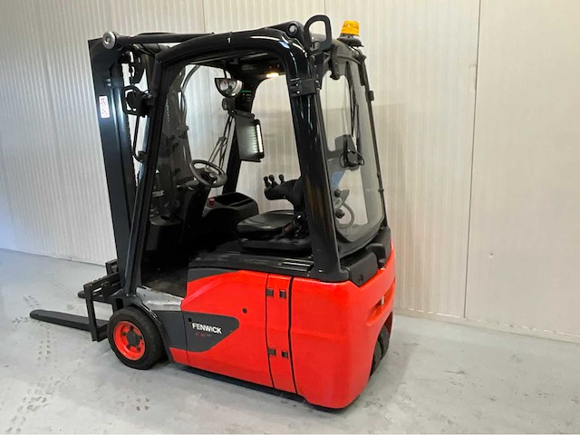 Linde e16c-02 - vorkheftruck - triplex - freelift - sideshift - 2019 - 5714 uur - afbeelding 14 van  19