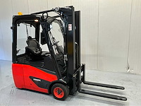Linde e16c-02 - vorkheftruck - triplex - freelift - sideshift - 2019 - 5714 uur - afbeelding 15 van  19