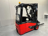 Linde e16c-02 - vorkheftruck - triplex - freelift - sideshift - 2019 - 5714 uur - afbeelding 17 van  19