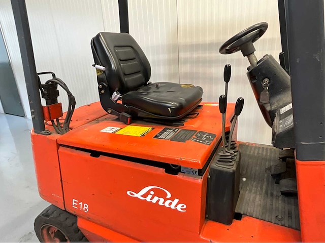 Linde e18p - vorkheftruck - vorkensteller - freelift - sideshift - afbeelding 1 van  8