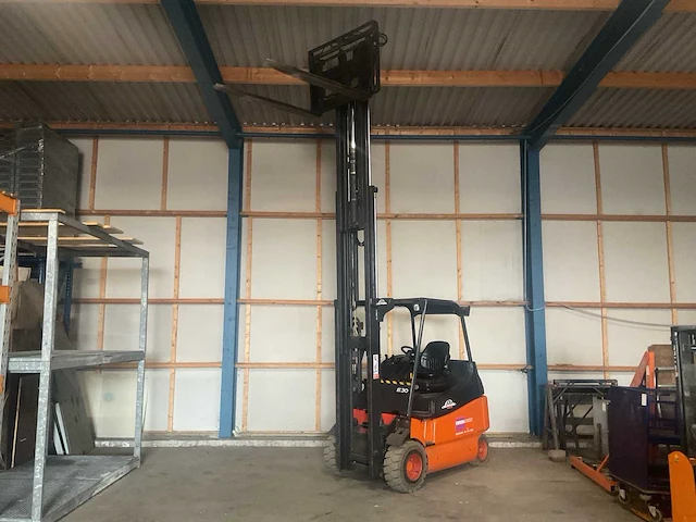 Linde e30 vorkheftruck - afbeelding 12 van  15
