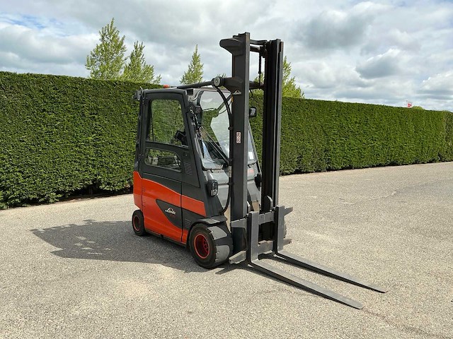 Linde e35 vorkheftruck - afbeelding 17 van  23