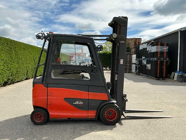 Linde e35 vorkheftruck - afbeelding 18 van  23