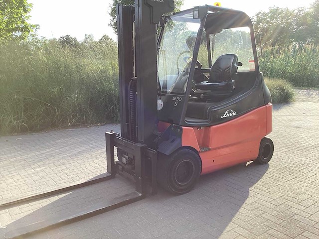 Linde / fenwick - 2011 - e30-03/600 - vorkheftruck - afbeelding 36 van  39