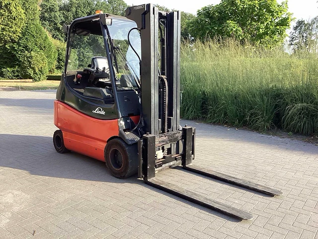 Linde / fenwick - 2011 - e30-03/600 - vorkheftruck - afbeelding 12 van  39